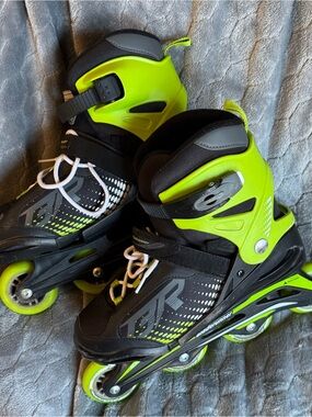 Bladerunner Adjustable Inline Skates US 5-8 Black Lime Green Rollerblades